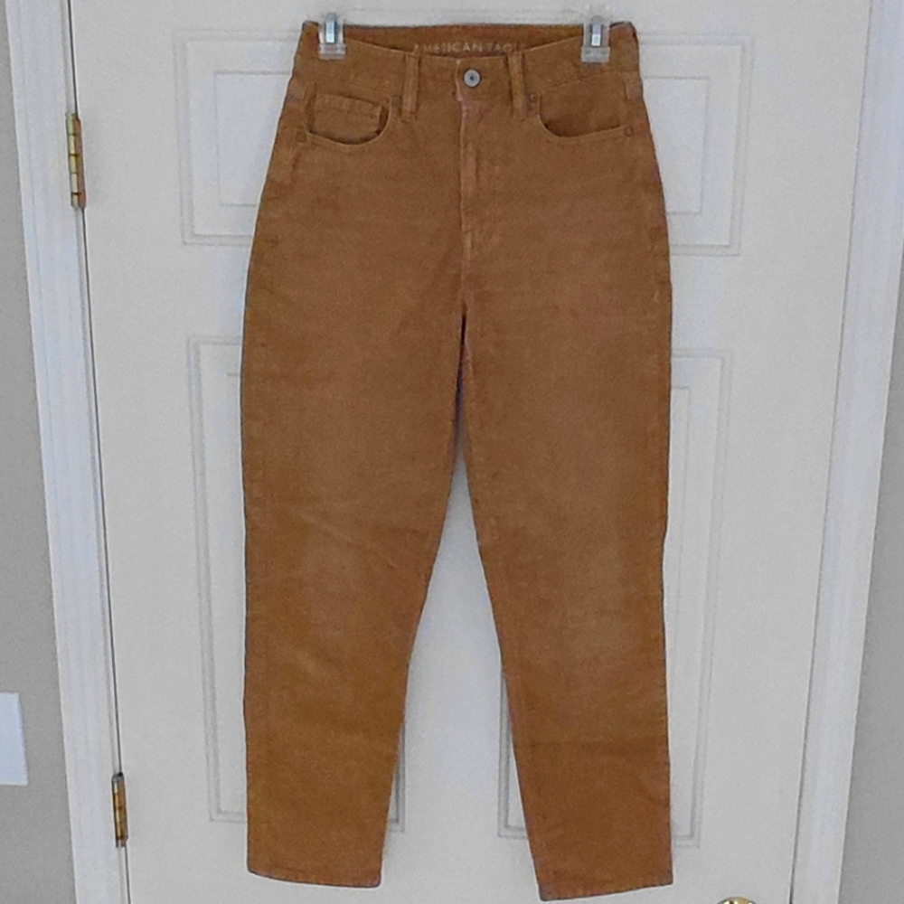 American Eagle Stretch Brown Corduroy Straight leg Country Cowgirl Pants. Size 2